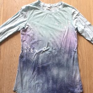 Thin long sleeve shirt.